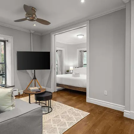 Sleek Lower East Side Retreat